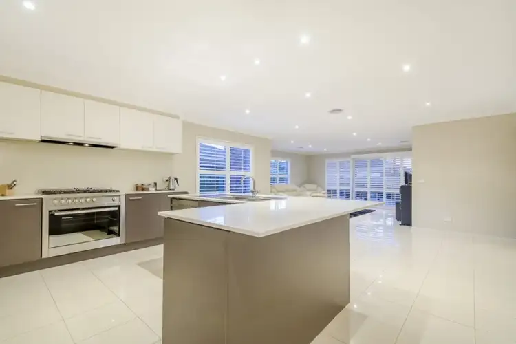Seventh view of Homely house listing, 8 Kingbird Avenue, Tarneit VIC 3029