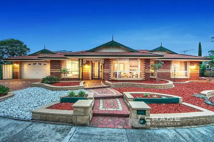 36 Saronvale Crescent, Hillside VIC 3037