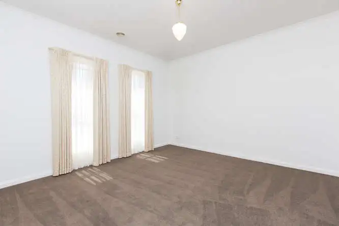 Fifth view of Homely house listing, 14 Summerhill Drive, Mildura VIC 3500