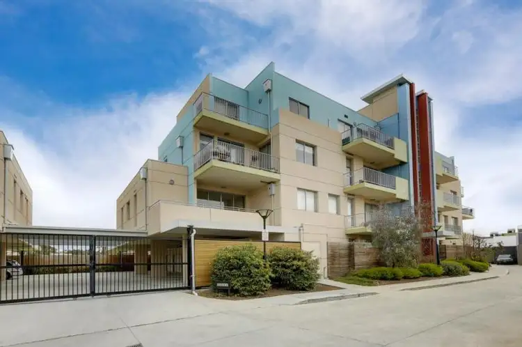 3A/1 Manna Gum Court