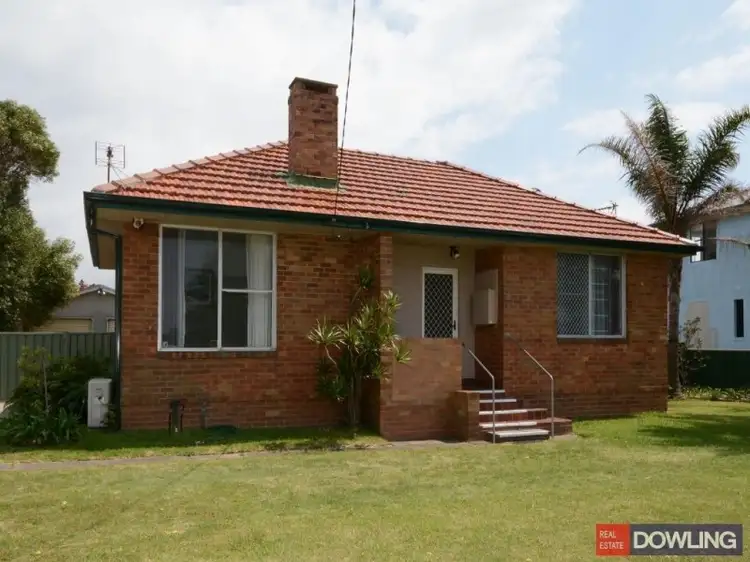 62 Pitt Street, Stockton NSW 2295