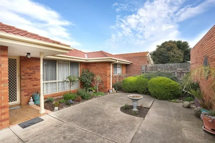 Main view of Homely unit listing, 2/27 Belair Avenue, Glenroy VIC 3046