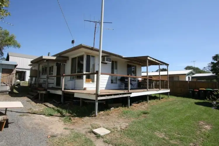 15 Queen Street, Loch VIC 3945