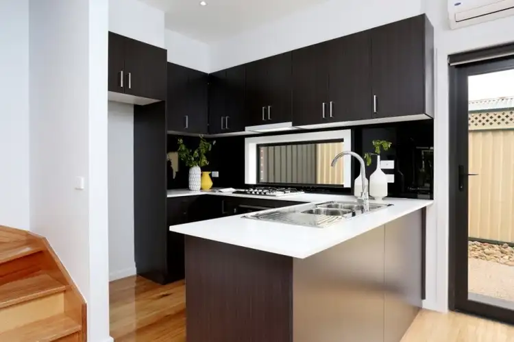 Fourth view of Homely house listing, 10 Kadana Street, Glenroy VIC 3046