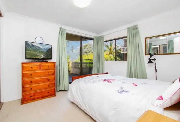 Third view of Homely apartment listing, 8/2 Newlands St, Wollstonecraft NSW 2065