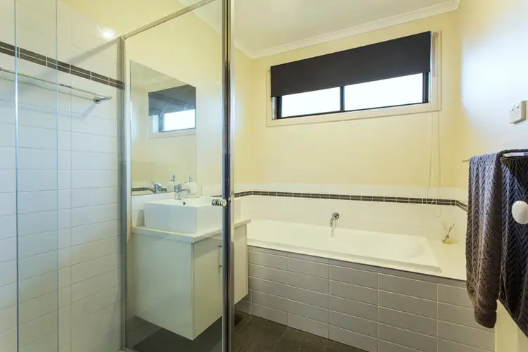 Seventh view of Homely house listing, 21 Wanaka Drive, Taylors Lakes VIC 3038