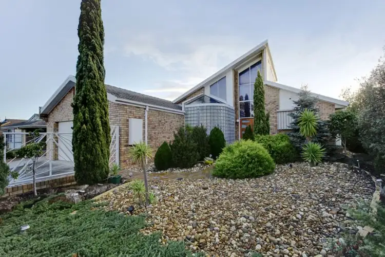 61 Deloraine Drive, Hoppers Crossing VIC 3029