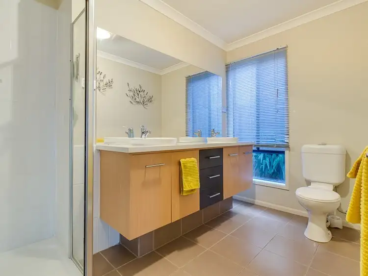 Fourth view of Homely house listing, 2 Sterling Mews, Tarneit VIC 3029