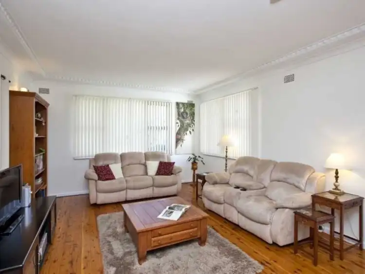 Fourth view of Homely house listing, 7 First Avenue, Rutherford NSW 2320