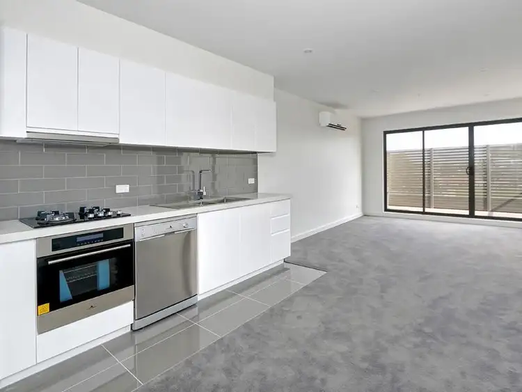Second view of Homely apartment listing, Level 3, 6/8 Ebdale Street, Frankston VIC 3199
