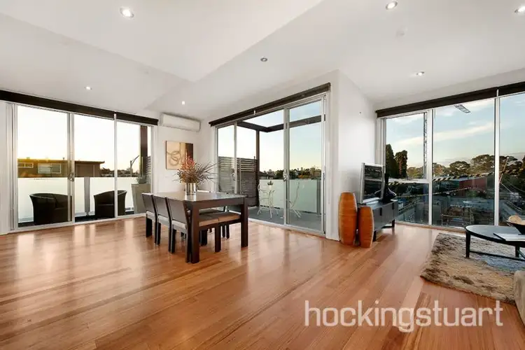 3/93 Carlisle Street, St Kilda VIC 3182