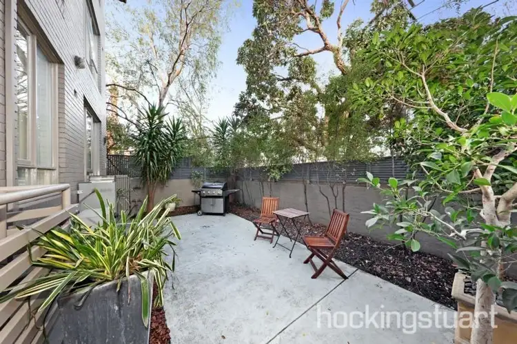 2/301 Dandenong Road, Prahran VIC 3181