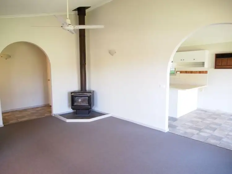 Third view of Homely house listing, 6 Alvin Court, Bairnsdale VIC 3875