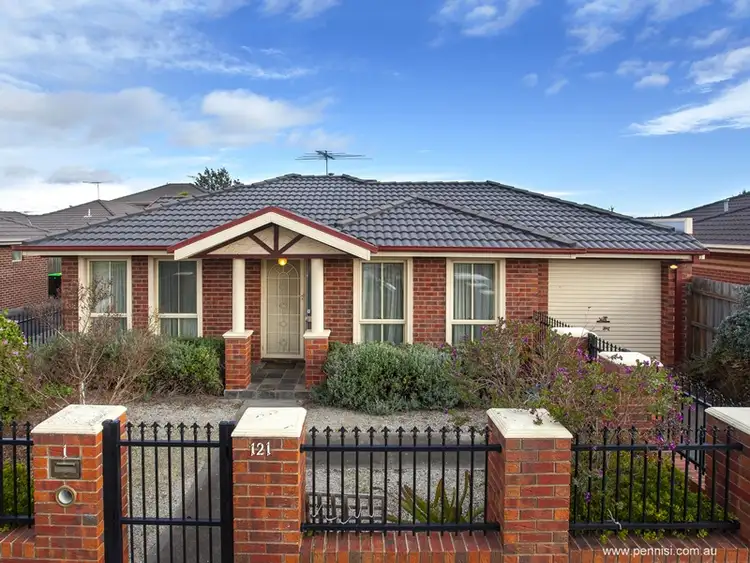 1/121 McNamara Avenue, Airport West VIC 3042