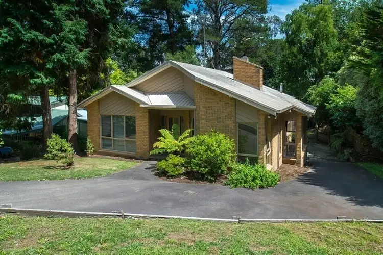23 Gordon Avenue, Tecoma VIC 3160