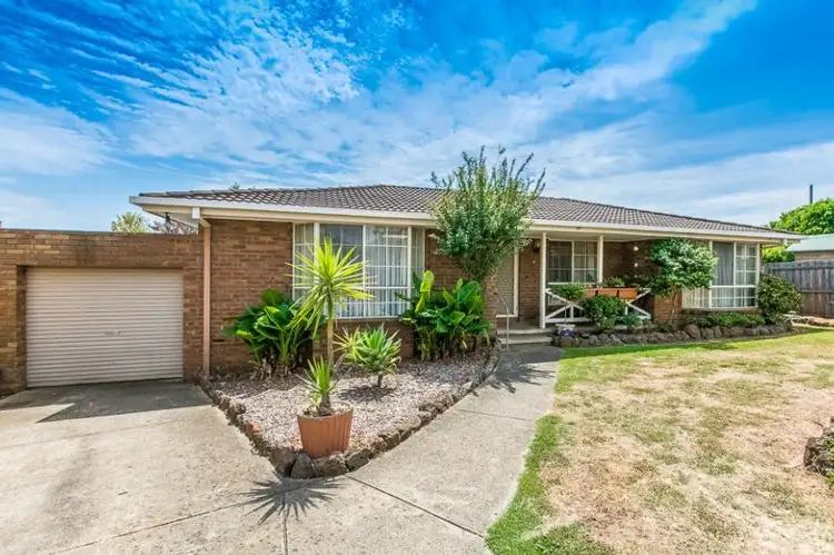 2/10 Bonsey Street, Highton VIC 3216