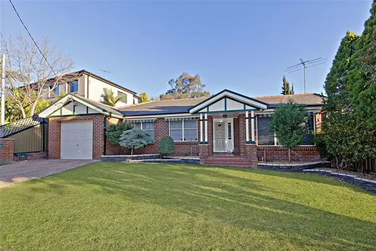 1a Apex Avenue, Picnic Point NSW 2213