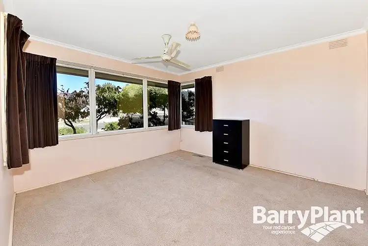 Fifth view of Homely house listing, 11 Larch Crescent, Mount Waverley VIC 3149