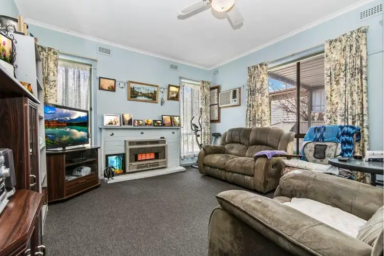 Second view of Homely house listing, 6 Dean Street, Kangaroo Flat VIC 3555