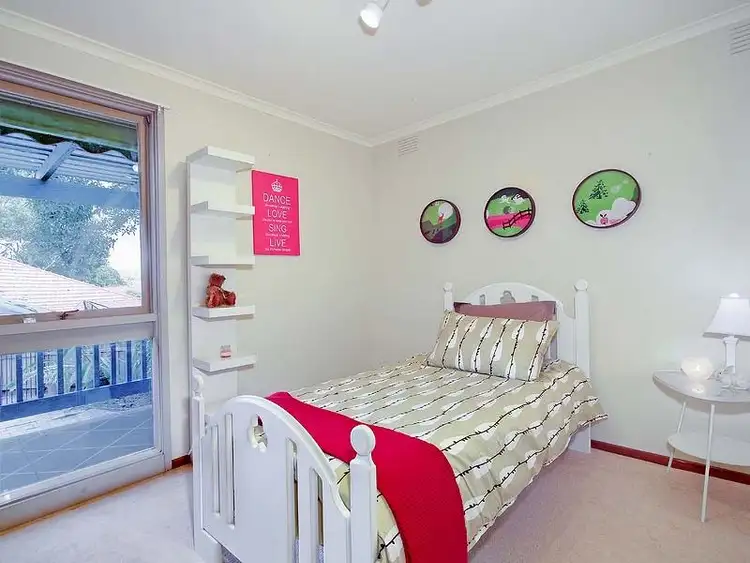 Seventh view of Homely house listing, 4 Remy Court, Vermont South VIC 3133