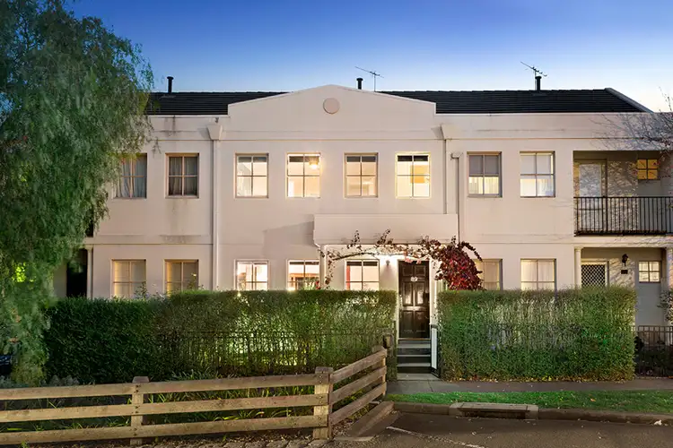 89 The Crescent, Kensington VIC 3031