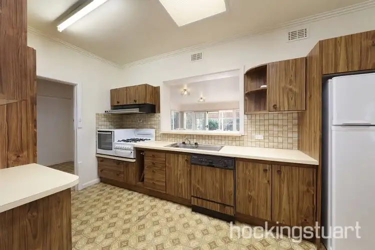 Fourth view of Homely house listing, 31 Beddoe Avenue, Bentleigh East VIC 3165