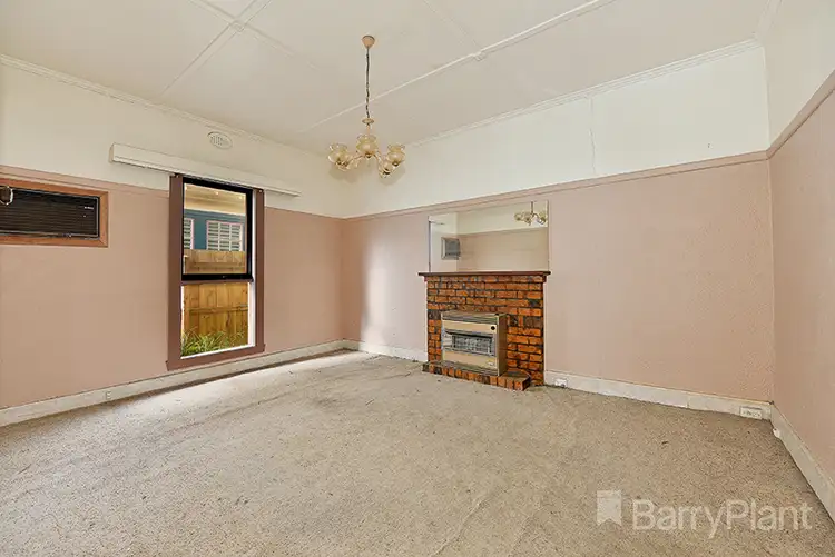 Fifth view of Homely house listing, 4 Bowmore Street, Hughesdale VIC 3166
