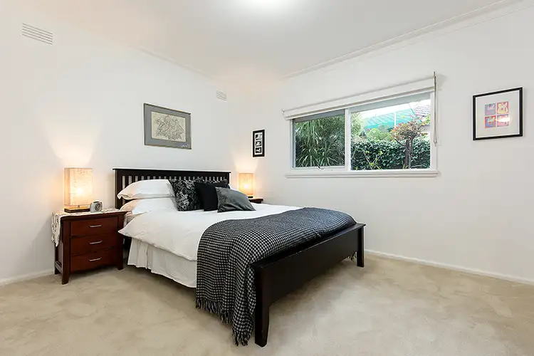 Fifth view of Homely house listing, 3 Greyfern Court, Highton VIC 3216