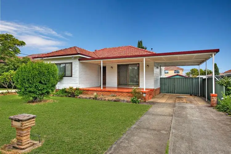 10 Kiora Street, Panania NSW 2213