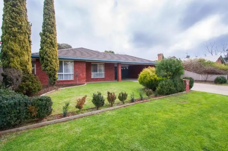 Main view of Homely house listing, 6 Kooyong Court, Echuca VIC 3564