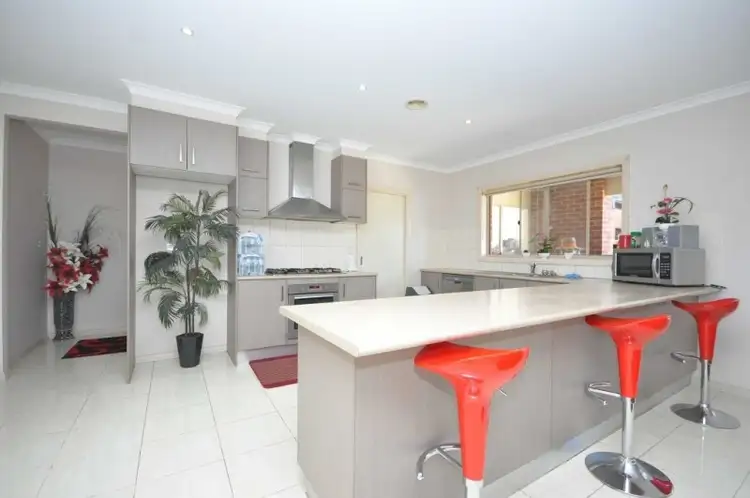 Second view of Homely house listing, 21 Healesville Loop, Craigieburn VIC 3064