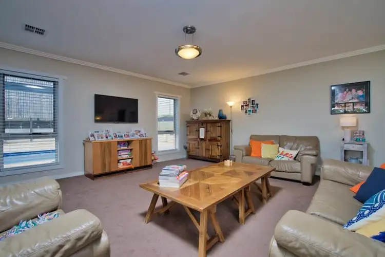 Sixth view of Homely house listing, 17 Sailors Gully Boulevard, Mount Clear VIC 3350