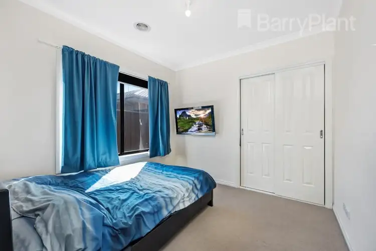 Fifth view of Homely unit listing, 2/15 Surveyor Street, Wyndham Vale VIC 3024