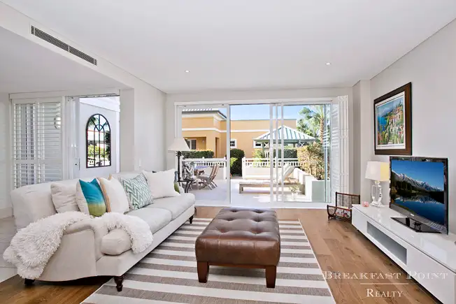 65 Peninsula Dr, Breakfast Point NSW 2137