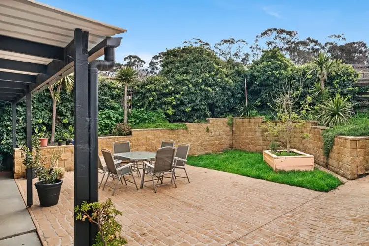 Fifth view of Homely house listing, 252 Mackenzie Street West, Kangaroo Flat VIC 3555