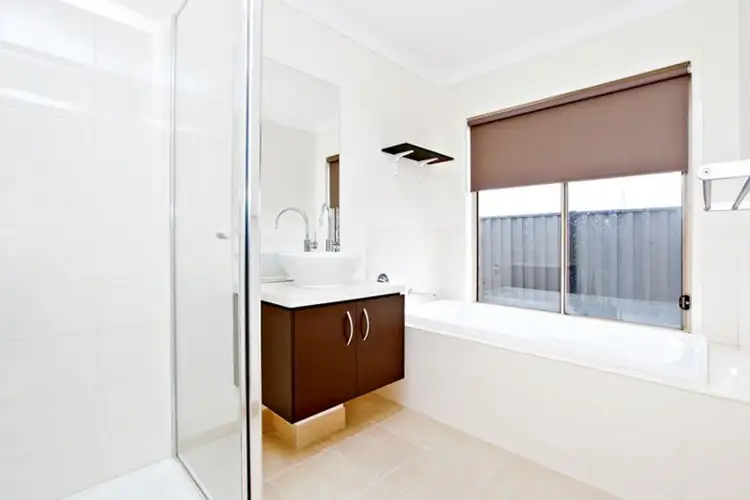 Seventh view of Homely house listing, 8 Balladong Crescent, Tarneit VIC 3029