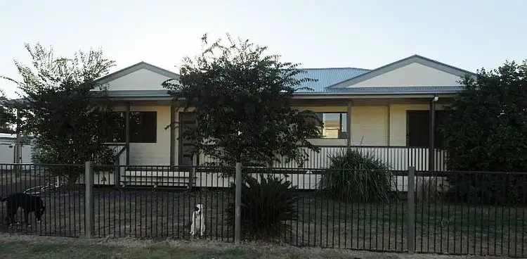 14 Homebush Street, Dalby QLD 4405