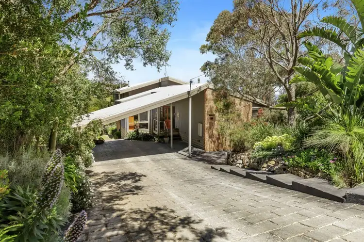 18 Fairbairn Avenue, Mount Martha VIC 3934