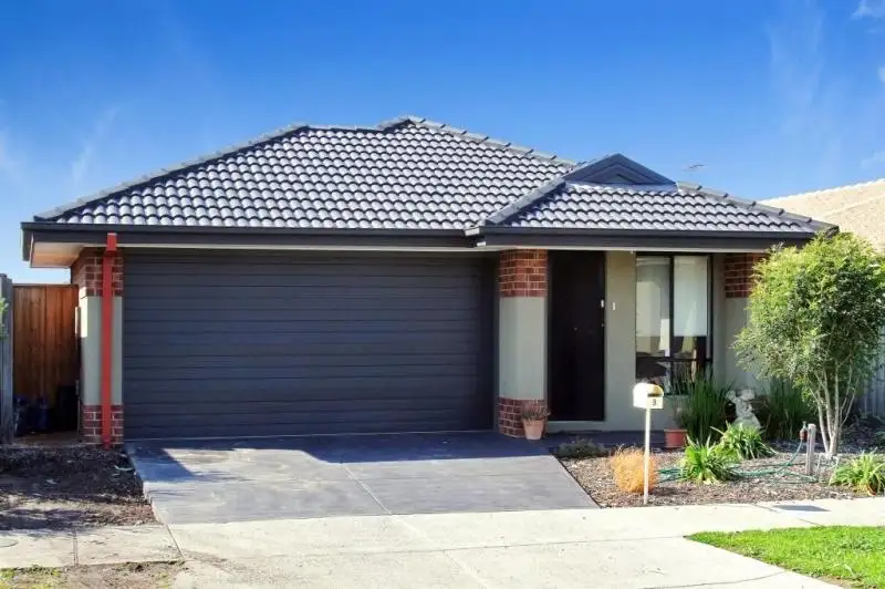 Main view of Homely house listing, 8 Positano Way, Lalor VIC 3075