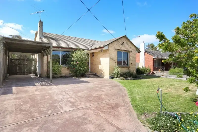 Main view of Homely house listing, 110 Sunset Boulevard, Jacana VIC 3047