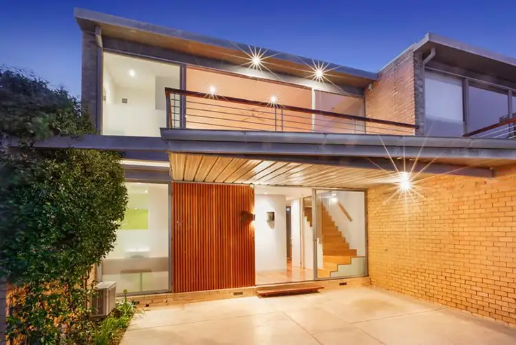 2/237 Esplanade, Altona VIC 3018