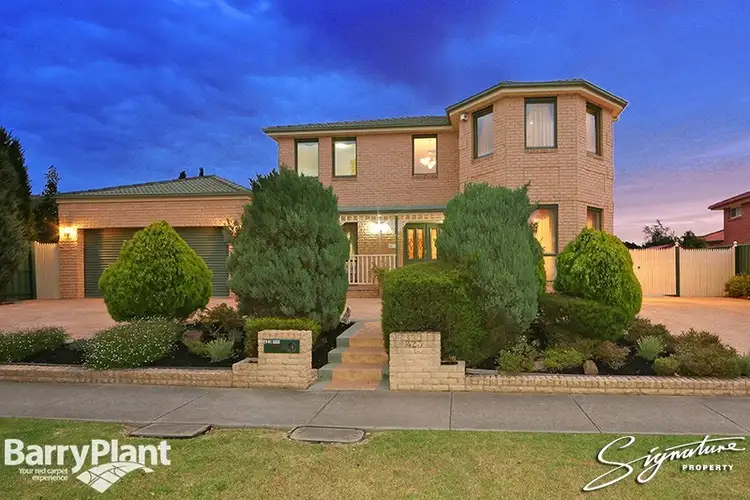 423 Dandelion Drive, Rowville VIC 3178
