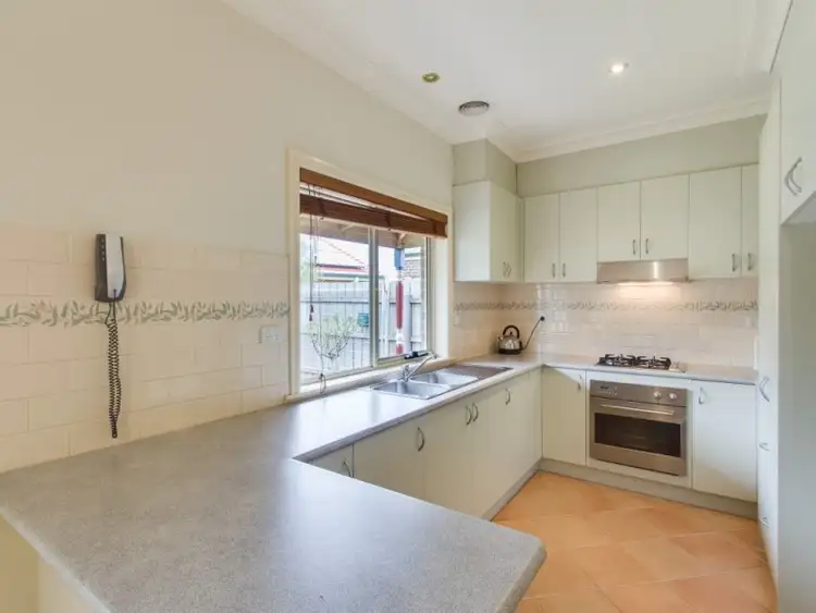 Fifth view of Homely unit listing, 3/34 Ironbark Drive, Hoppers Crossing VIC 3029