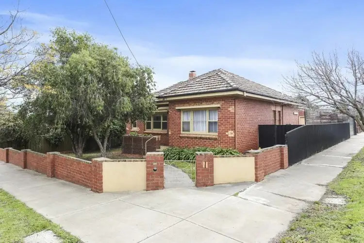 21 Ellis Street, Flora Hill VIC 3550