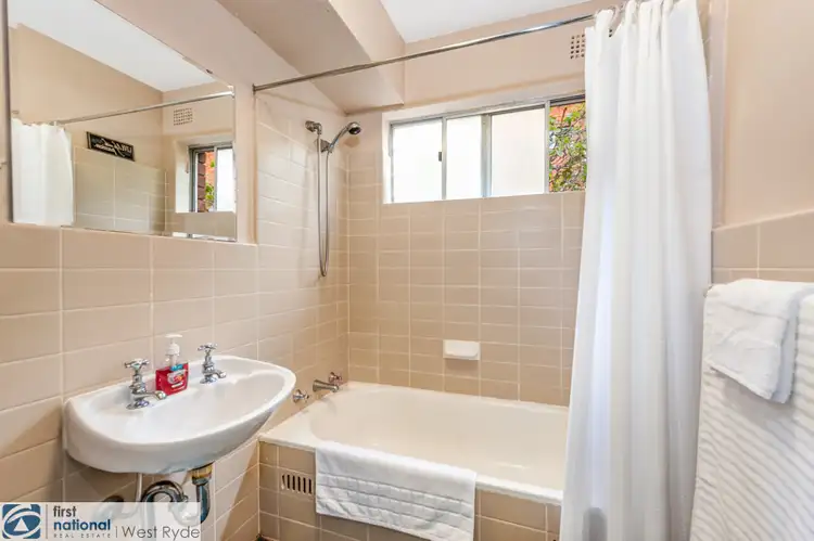 Fifth view of Homely unit listing, 4/39 Meadow Crescent,, Meadowbank NSW 2114