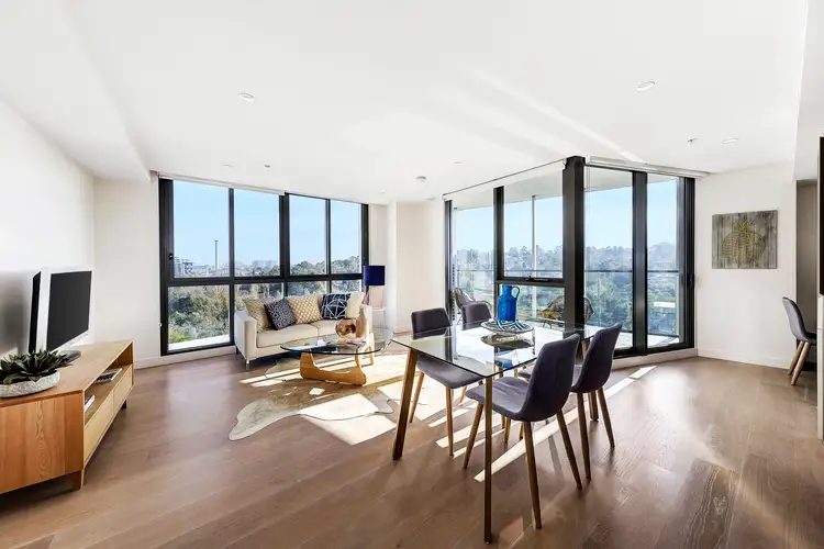 1 Acacia Place