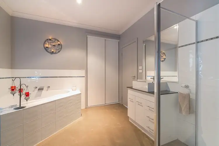 Sixth view of Homely house listing, 6 Streeton Avenue, Caroline Springs VIC 3023