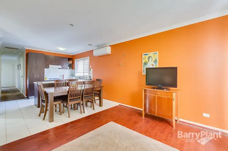 Second view of Homely house listing, 7 Tintern Loop, Hillside VIC 3037