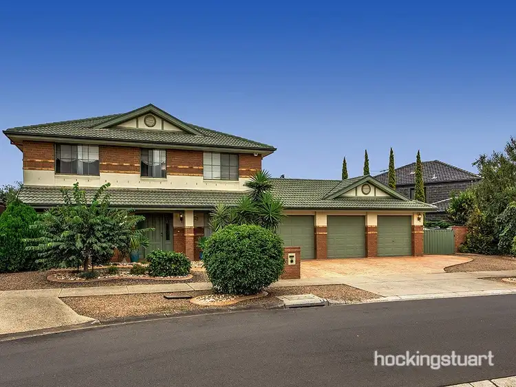 23 Cairn Curran Terrace, Caroline Springs VIC 3023
