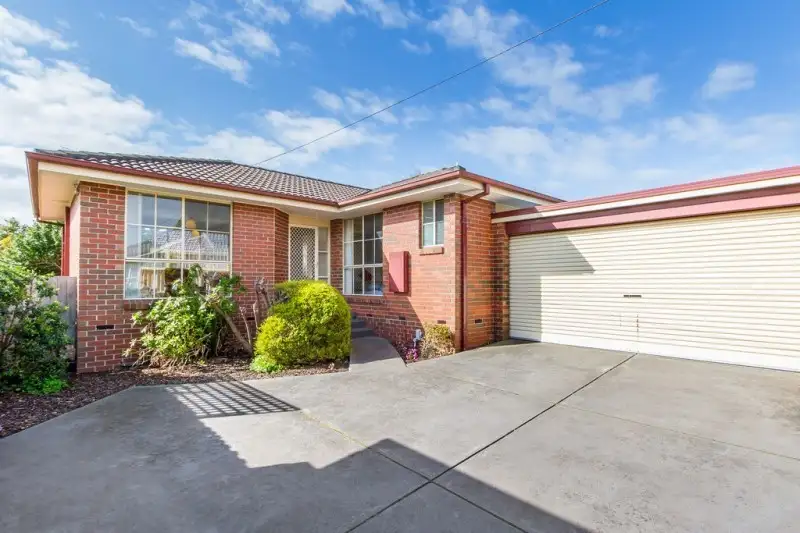 Main view of Homely unit listing, 2/19 Albert Street, Mount Waverley VIC 3149